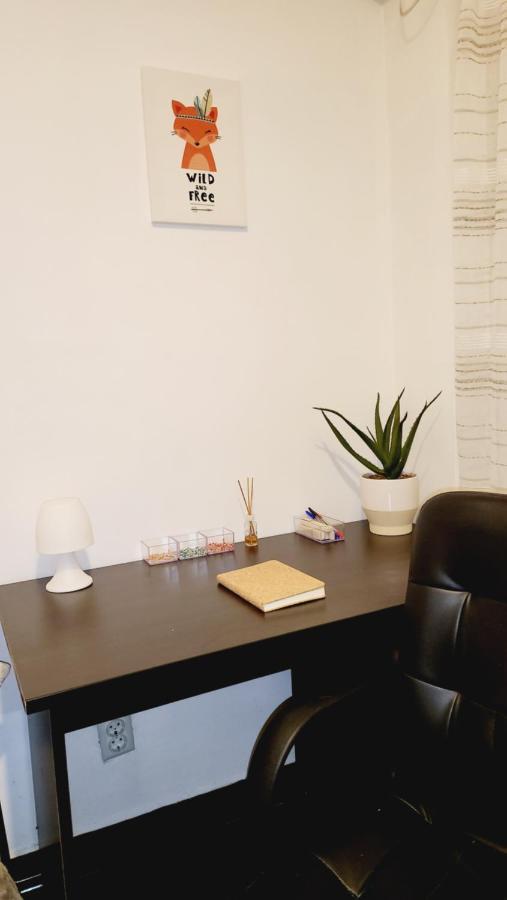 Two Bedroom Aparthotel With Garden View Bucureşti Ngoại thất bức ảnh